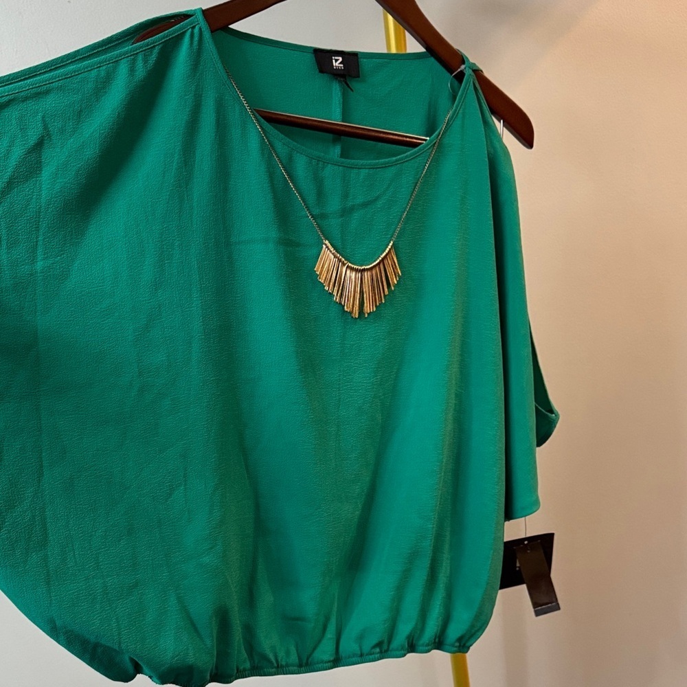Isaac Mizrahi cold Shoulder batwing dolmen Blouson with Gold necklace NEWXL